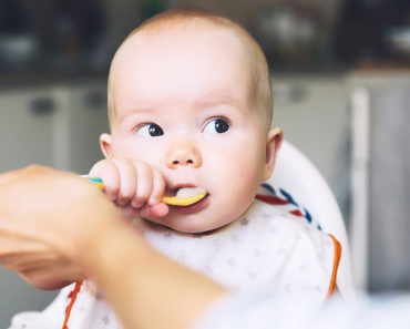 What you need to know before starting your baby on solids