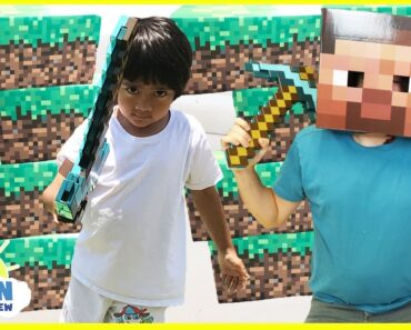 MINECRAFT Roblox and Slither.io In Real Life toy hunt