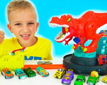 Vlad and Nikita play with Toy Cars | Hot Wheels City