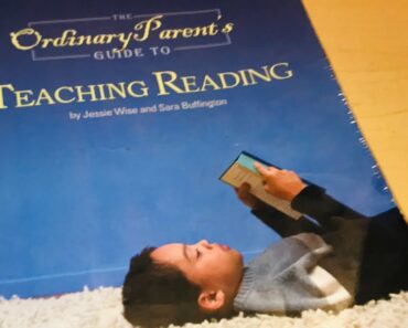 The Ordinary Parent's Guide to Teaching Reading [Flip Through]