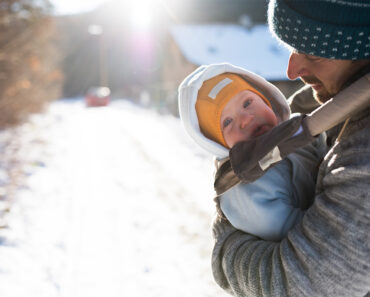 10 amazing products for babywearing through a Canadian winter