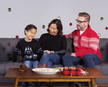 Santa | Parents Explain to Their Kids Santa Isn't Real | Cut