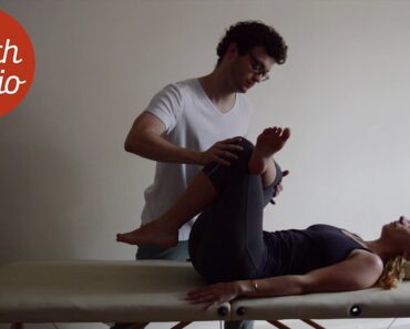 What dad can do during pregnancy? 6# Piriformis stretch for expecting mother