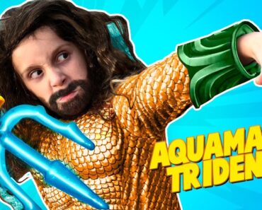 Aquaman Trident 🔱 Superhero Gear Test & Movie Toys Review for Kids! KIDCITY