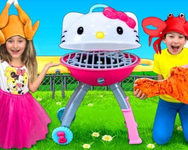 Sasha plays with Hello Kitty BBQ and opens Toy Cafe