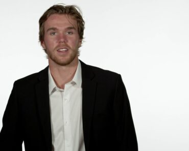 Edmonton Oilers star Connor McDavid shares youth sports advice for parents