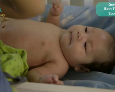 Pampers Newborn Tips: Sponge Bath for Baby