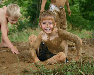 6 Amazing Benefits Of Mud Play For Kids, Activities & More