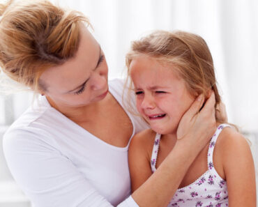 6 Reasons For Crying Children And How To Stop Them