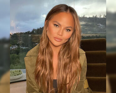 Chrissy Teigen reminds us all why we should never ask if someone is pregnant