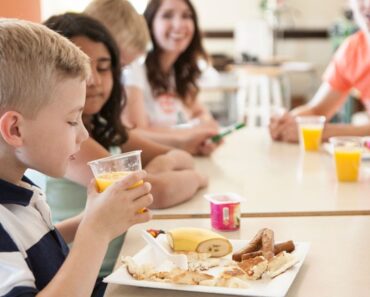 How parents can educate kids about food insecurity through fun and engaging activities