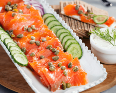 Can pregnant women eat smoked salmon?