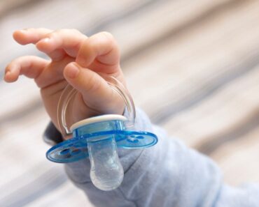 How to Sterilize Pacifiers at Home