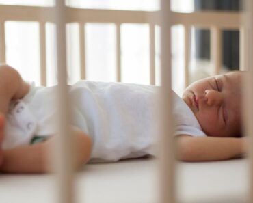 Can Babies Sleep on Their Sides?