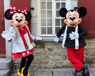 Mickey and Minnie Celebrate Valentine’s Day in Quebec
